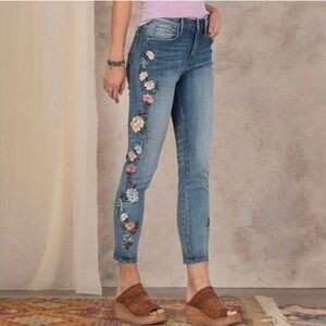 DRIFTWOOD Jackie Bouquet Embroidered Jeans Size 25